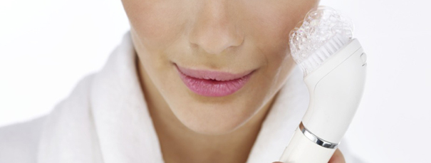 Brosse visage Braun Face pour le nettoyage quotidien du visage et un soin complet de la peau