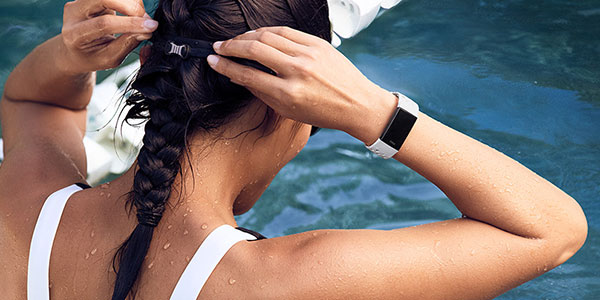 Le bracelet Fitbit Charge 3 est étanche pour la piscine !