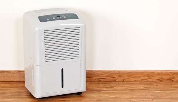Le déshumidificateur électrique est indispensable pour les logements spacieux souffrant d'humidité. 