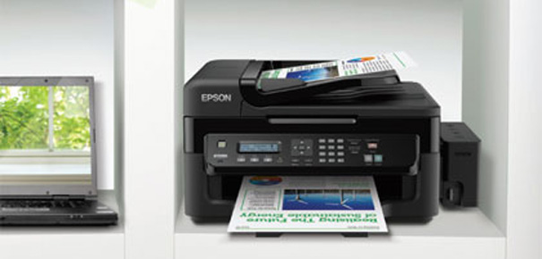 L'imprimante L555 est dotée d'une taille compacte pour se loger facilement sur un bureau