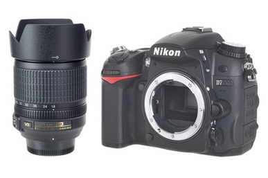 Reflex NIKON D7000+18-105VR