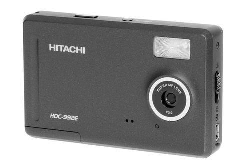 Bo�tier compact / Capteur de 9 millions de pixels / Ecran de 6,1 cm / Zoom 