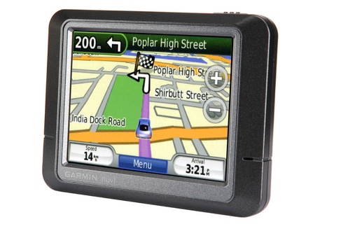 GPS GARMIN NUVI 255-Carte 40 pays d'Europe pré-chargée / Ecran de 8,9 cm / Radars pré-chargés / Affichage des limitations de vitesse