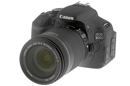 Reflex CANON EOS 600D +18-135IS