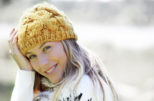 Quelle coiffure faire avec un bonnet ?
