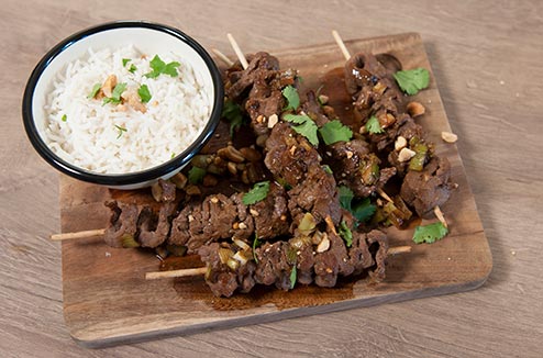 Petites brochettes de bœuf caramélisées 