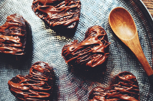 Petits fondants au chocolat nappés de pâte à tartiner