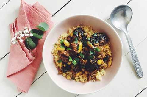 Tajine d’agneau aux pruneaux et aux amandes