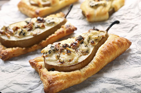Tartelettes aux poires, Roquefort et noix