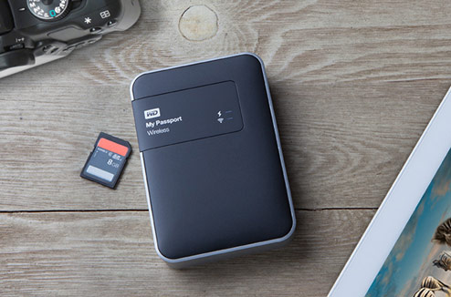 test-disque-dur-wi-fi-my-passport-wireless-western-digital-sur-une-table.jpg