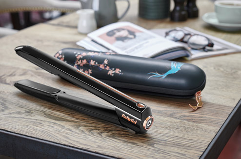 Découvrez le premier lisseur sans fil de la marque BaByliss ! 