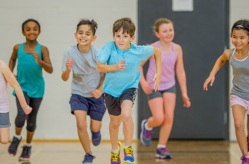 Vous souhaitez (re)mettre votre enfant au sport ? Astuces...