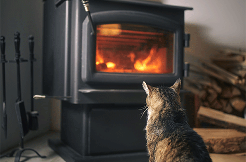 Poêle à bois, au gaz, à pétrole... comment le nettoyer et l'entretenir ? On vous guide