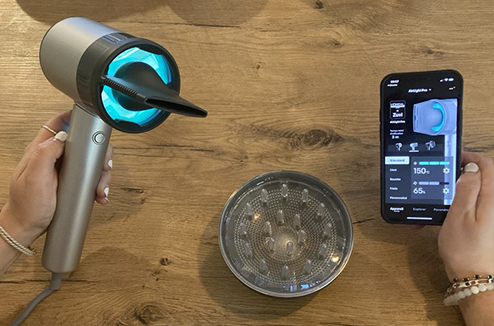Sèche-cheveux AirLight Pro 2024 de L'Oréal Professionnel : séchez vos cheveux à la vitesse de la lumière