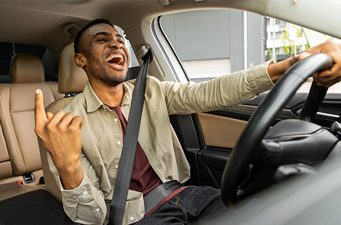 Comment mettre la musique de son téléphone dans sa voiture ?