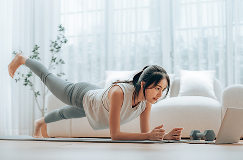 Faire du sport chez soi : quelques exemples d'exercices simples