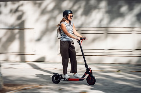 Nos conseils pour charger votre trottinette électrique sans risques de surchauffe ou d'incendie