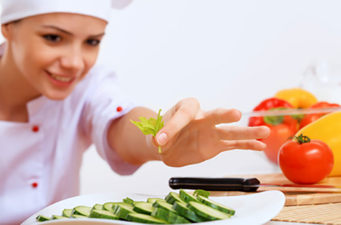 Cuisine : les astuces du Chef pour assaisonner vos plats et réhausser leur goût