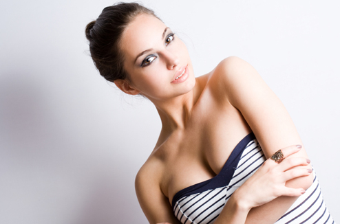 Un beau décolleté en 5 gestes 