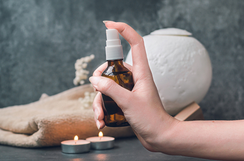 Fabriquez vos brumes parfumées pour le corps et les cheveux !
