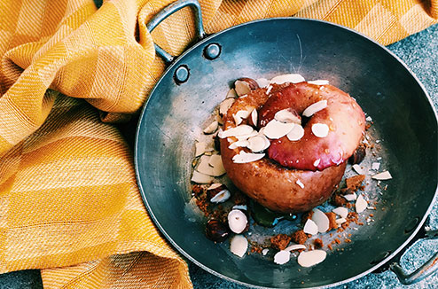 Pommes au four au spéculos, fruits secs et miel