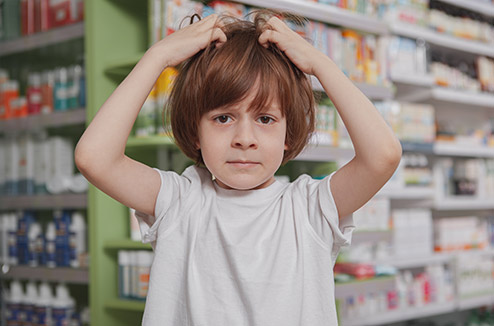 Poux : les 3 étapes pour s’en débarrasser sans produits chimiques