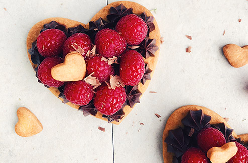 Tartelettes express au chocolat et à la framboise
