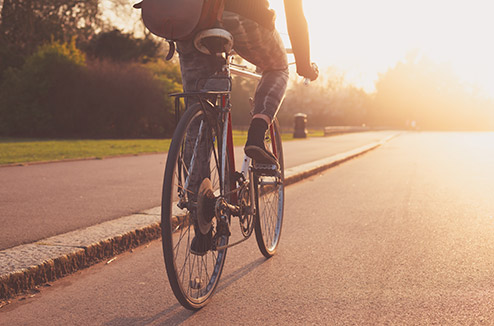 Trottinette, vélo : le code de la route s'applique-t-il aux deux roues non motorisés ?