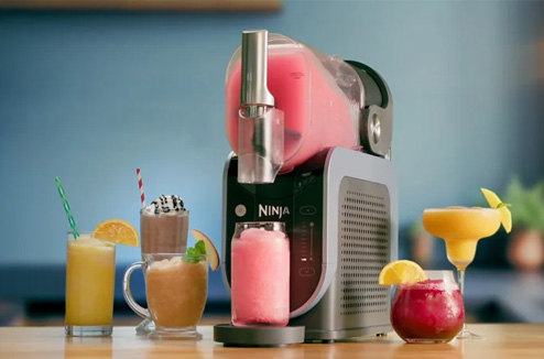 La machine à boissons glacées Ninja SLUSHI pour des envies totalement givrées !