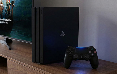 La PS4 sur le meuble TV