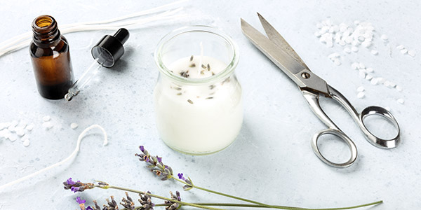 Une bougie parfum&eacute;e fait maison fera surement tr&egrave;s plaisir &agrave; votre maman. 