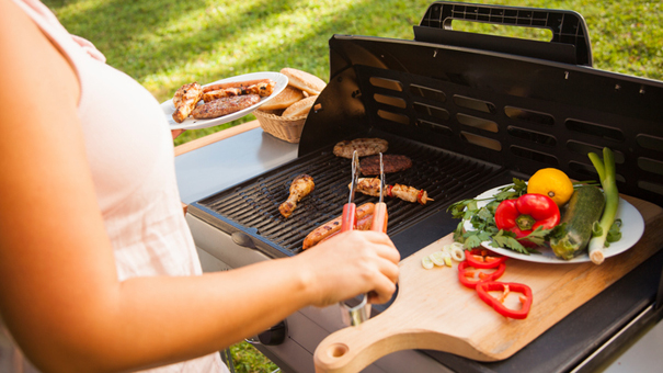 Plancha, barbecue : l'indispensable pour un d&icirc;ner de A &agrave; Z convivial.