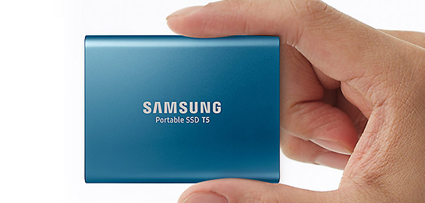 Le disque SSD T5 de Samsung arbore un design compact et l&eacute;ger