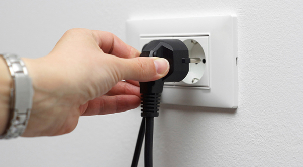 D&eacute;branchez les multiprises au lieu de les &eacute;teindre !
