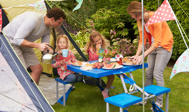 La table de camping pour des vrais repas en famille