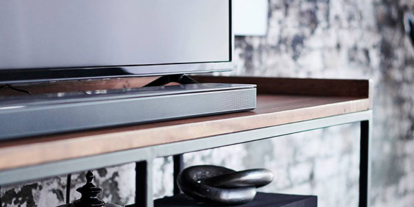 La Bose Soundbar 500 compacte et design