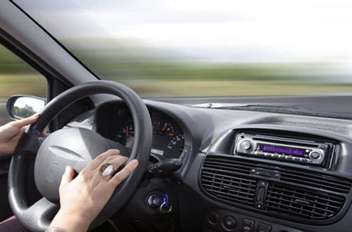 L'autoradio, indispensable en voiture