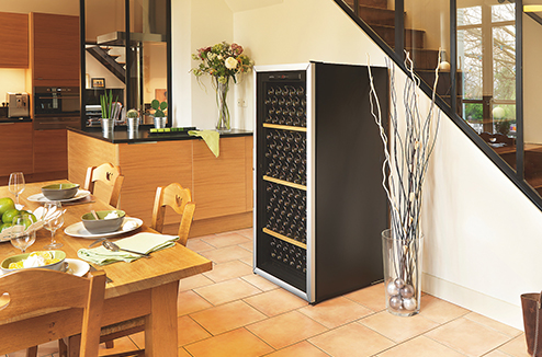 Optez pour une cave à vin dans votre cuisine.