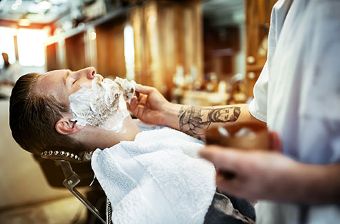 Un salon de barbier à domicile : une déco au poil