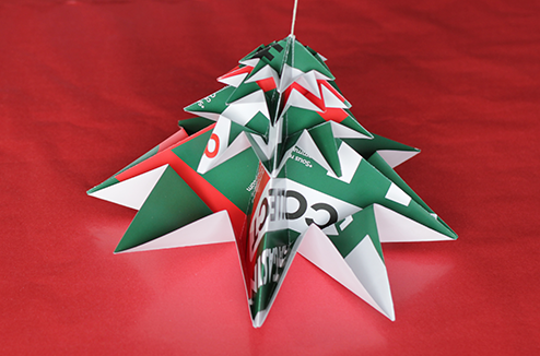 Un sapin en origami pour décorer sa table de réveillon