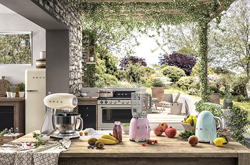 Tendance vintage : Smeg offre un style rétro et coloré à votre cuisine