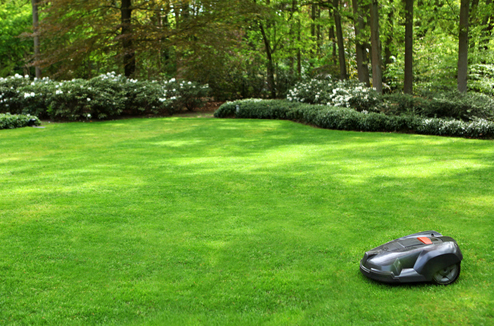 Entretien du jardin : vive le robot tondeuse !