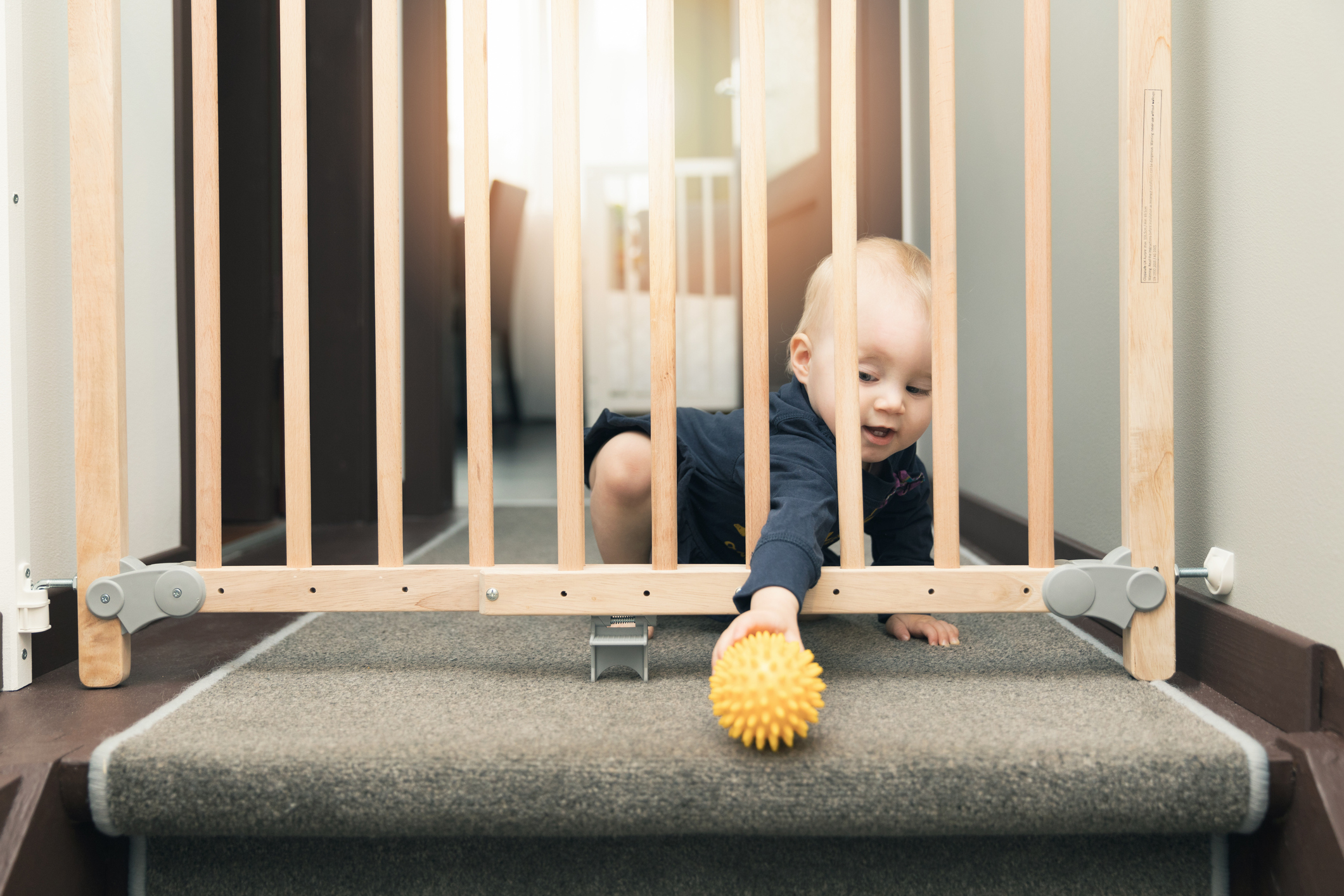 Bébé Protégez votre maison avec ces verrous de sécurité pour enfants -  BABYGO