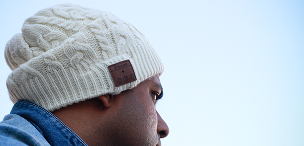 Il fait froid : voici un bonnet connecté pour écouter sa musique les  oreilles au chaud