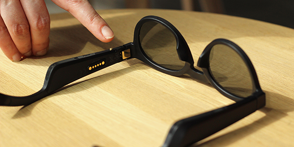 bouton et connecteur des lunettes Bose Frames