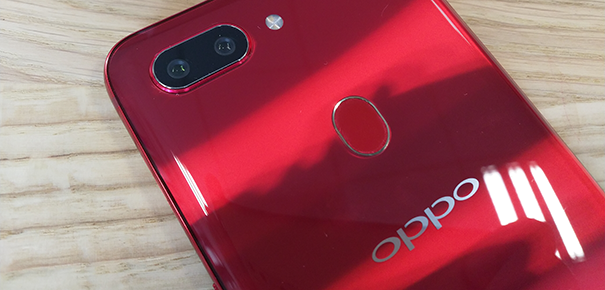 Coque en verre 3D rouge du Oppo R15 Pro