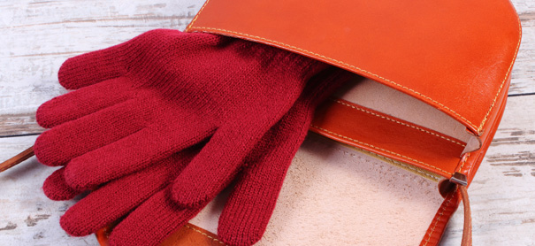 Protégez vos mains du froid et de ses méfaits en enfilant une paire de gants