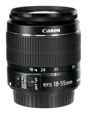 Un zoom 18-55 Canon
