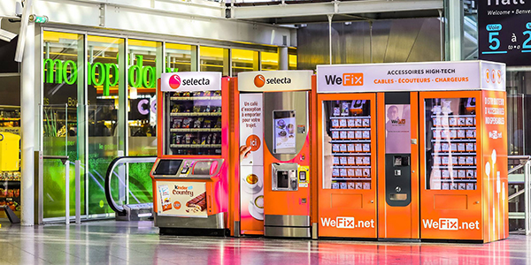 Distributeur WeFix à la Gare de Lyon